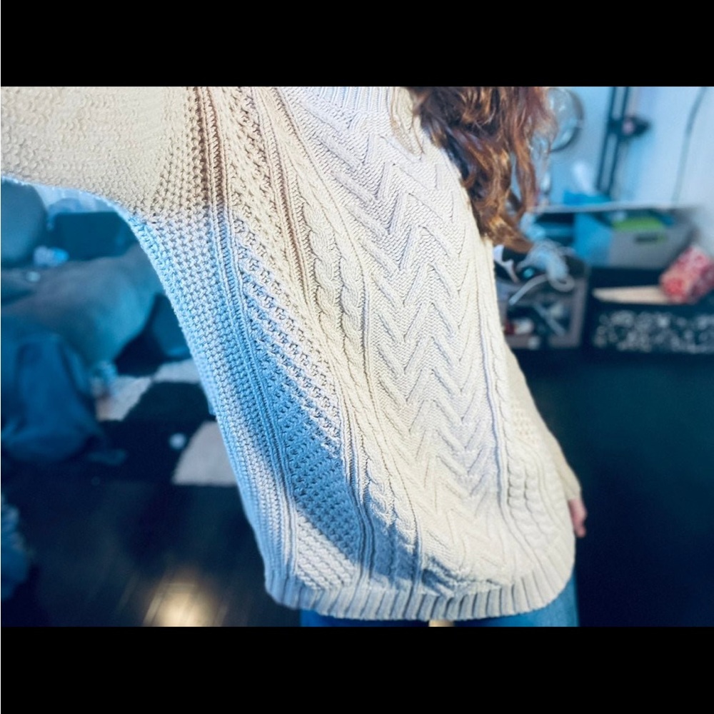 Sweater - Picture 2 of 12